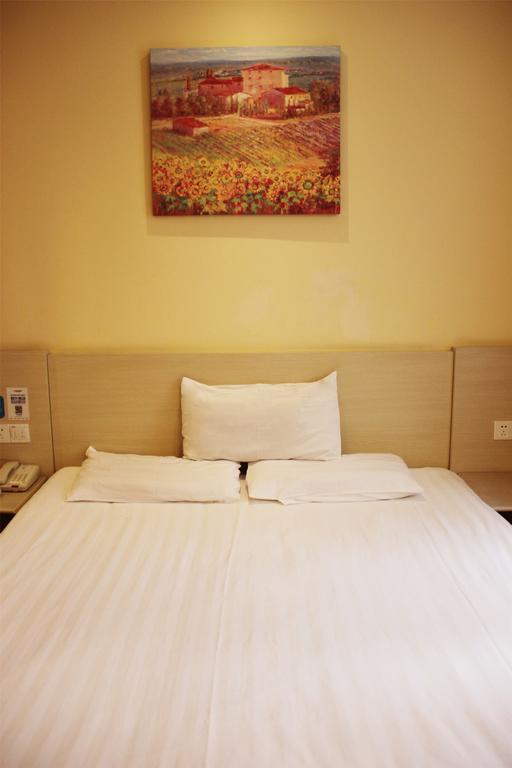 Hanting Hotel Shanghai South Railway Station Luoxiang Road Branch מראה חיצוני תמונה